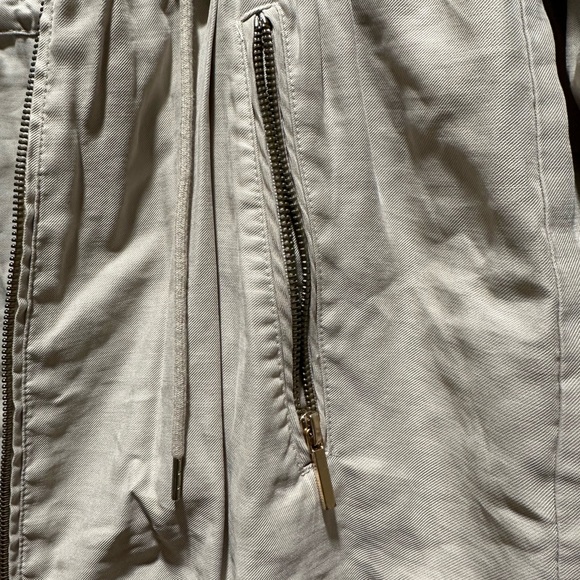 Zara Size Small Collared Light Jacket - Picture 6 of 7